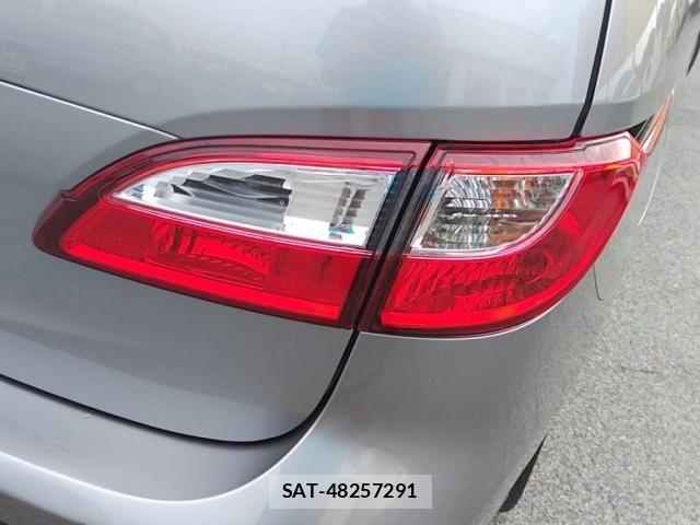 Mazda PREMACY 2013-05 8316402-26