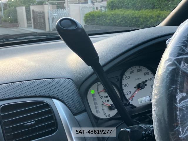 Mazda PREMACY 2004-03 8337400-10