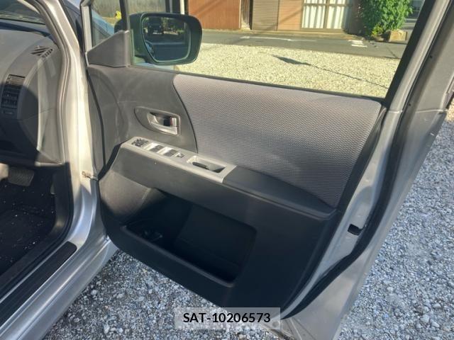 Mazda PREMACY 2005-08 8355345-4