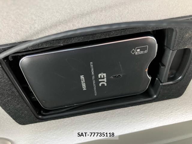 Mazda PREMACY 2010-02 8355346-18