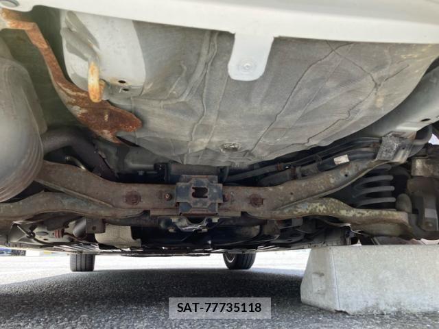 Mazda PREMACY 2010-02 8355346-4