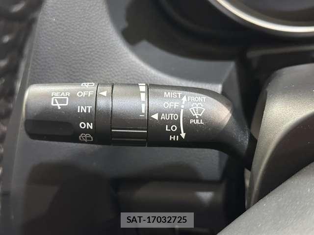 Mazda PREMACY 2012-05 8355344-12