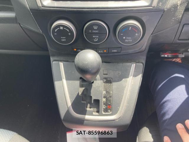 Mazda PREMACY 2015-09 8414398-18