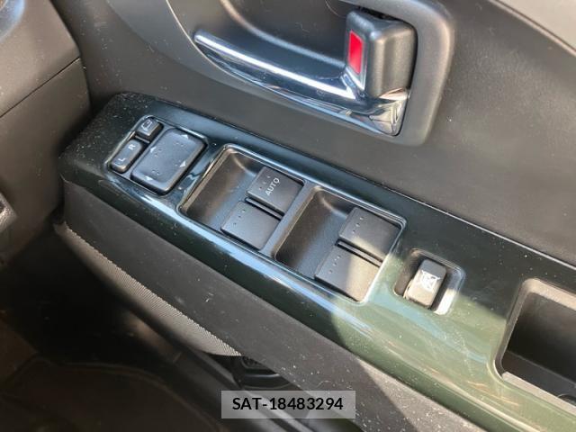 Mazda PREMACY 2011-09 8485922-13