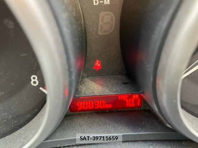 Mazda PREMACY 2011-06 8526599-18