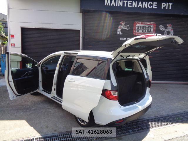 Mazda PREMACY 2013-11 8563187-17