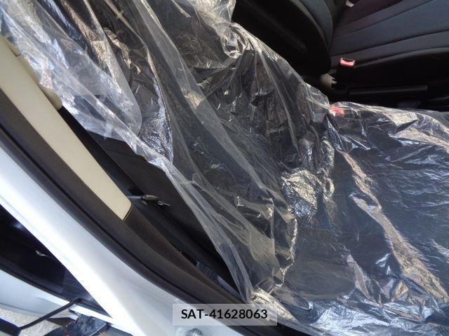 Mazda PREMACY 2013-11 8563187-28