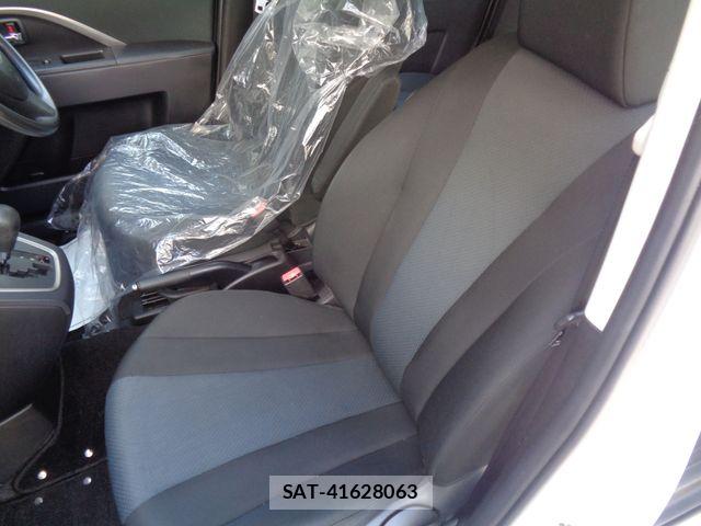 Mazda PREMACY 2013-11 8563187-29