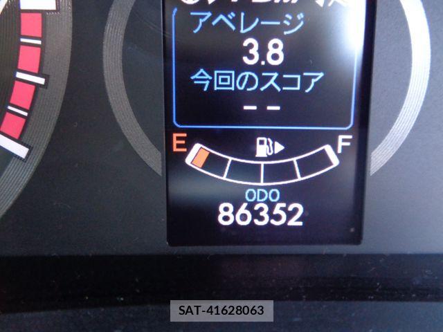 Mazda PREMACY 2013-11 8563187-5