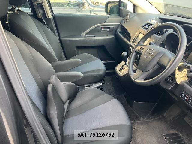Mazda PREMACY 2017-12 8563188-11