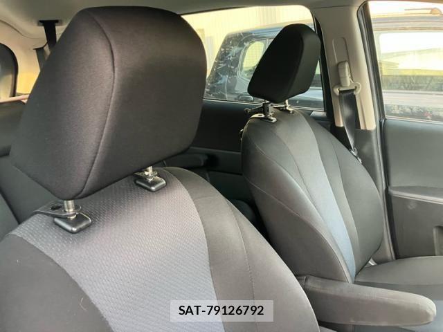 Mazda PREMACY 2017-12 8563188-12