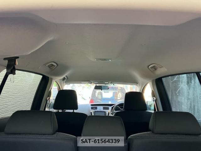 Mazda PREMACY 2013-09 8563189-13