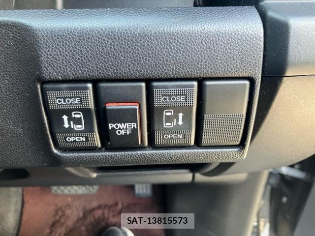 Mazda PREMACY 2011-09 8563190-16