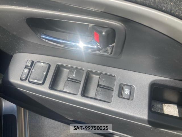 Mazda PREMACY 2012-06 8660980-10