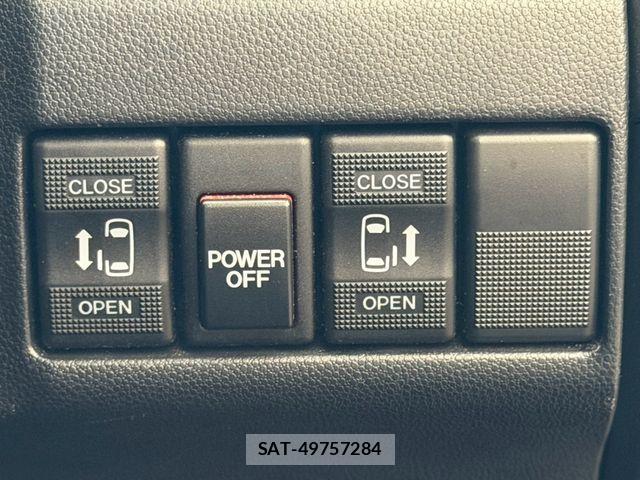Mazda PREMACY 2013-08 8745224-14