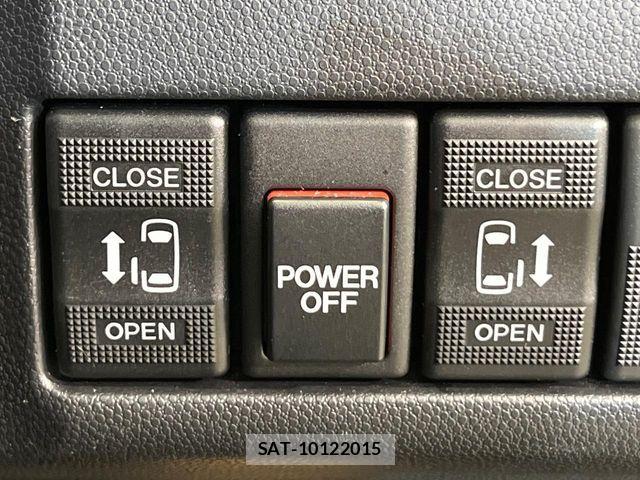 Mazda PREMACY 2010-11 8831085-2