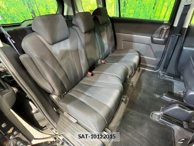 Mazda PREMACY 2010-11 8831085-7