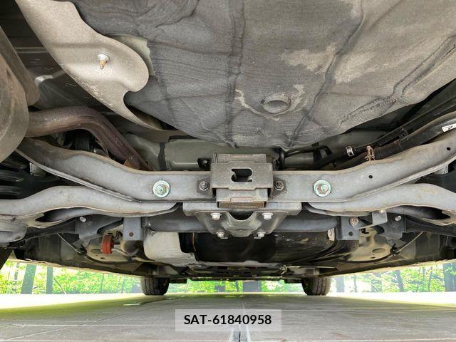 Mazda PREMACY 2014-04 8831082-19