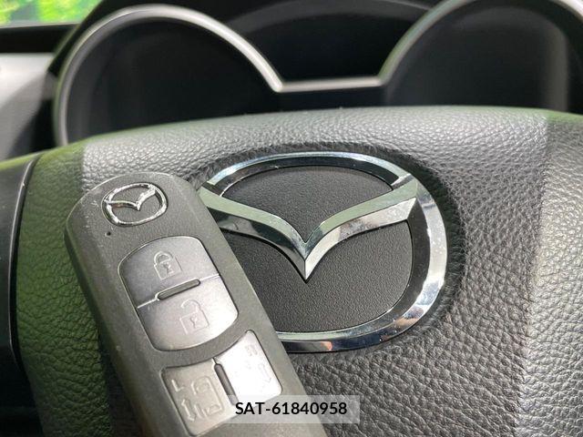 Mazda PREMACY 2014-04 8831082-5