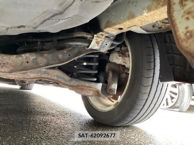 Mazda PREMACY 2011-07 8850367-11