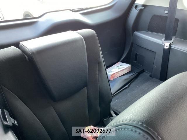 Mazda PREMACY 2011-07 8850367-19