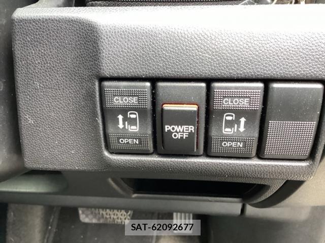 Mazda PREMACY 2011-07 8850367-26