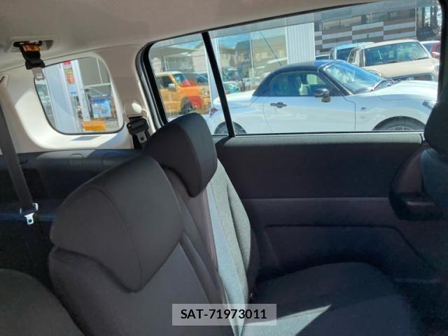 Mazda PREMACY 2013-02 8871831-11