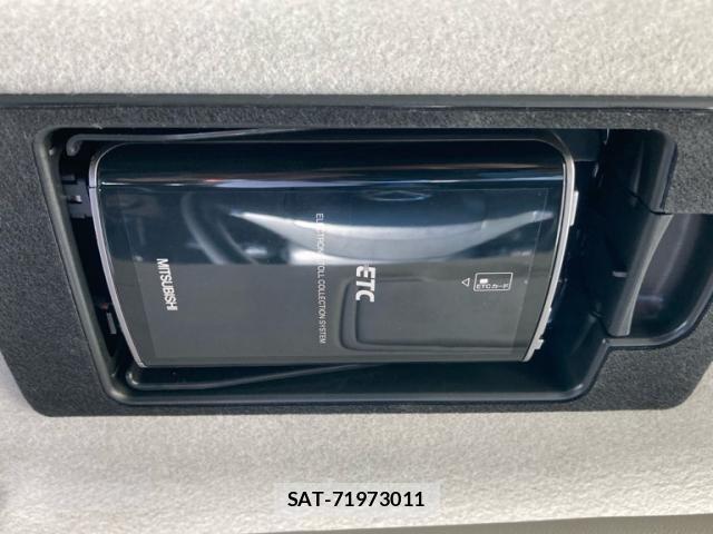 Mazda PREMACY 2013-02 8871831-19