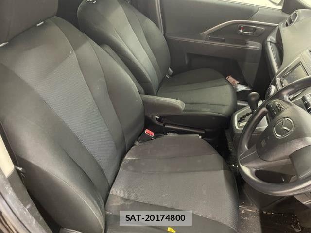 Mazda PREMACY 2013-02 8881571-5