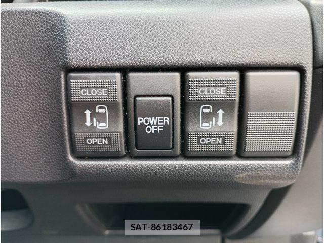 Mazda PREMACY 2011-03 8881572-19