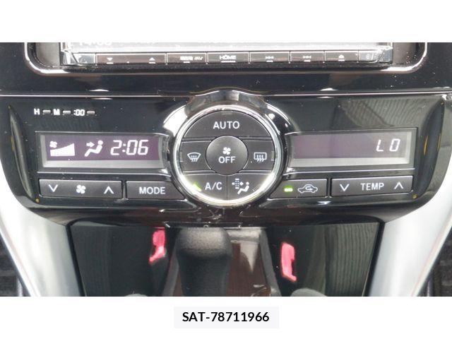 Toyota PREMIO 2021-01 5875539-13