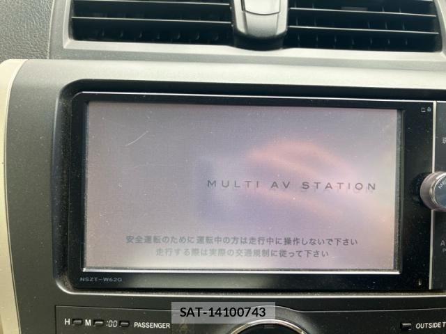 Toyota PREMIO 2013-07 7329391-15