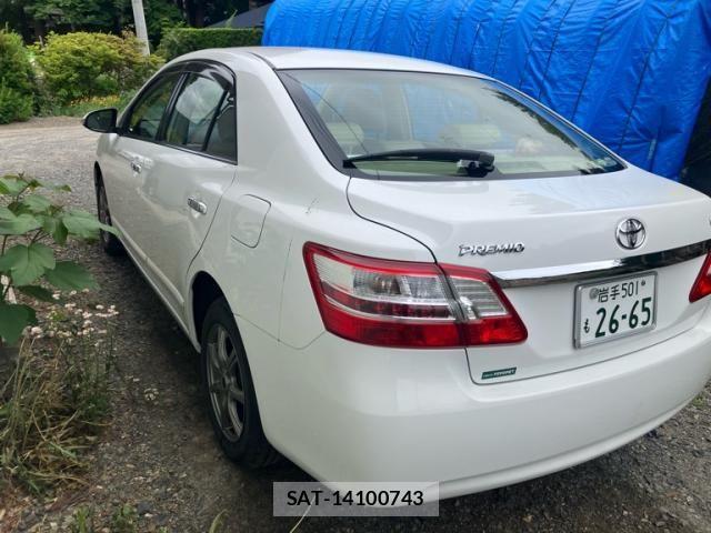 Toyota PREMIO 2013-07 7329391-6