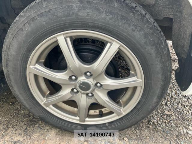 Toyota PREMIO 2013-07 7329391-8