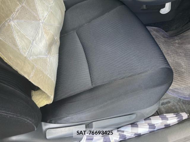 Toyota PREMIO 2010-12 7329390-10