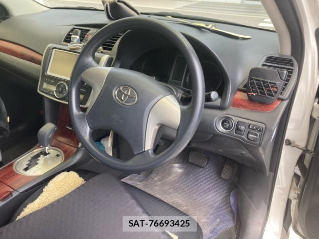 Toyota PREMIO 2010-12 7329390-11