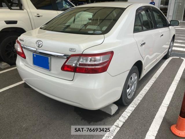 Toyota PREMIO 2010-12 7329390-1
