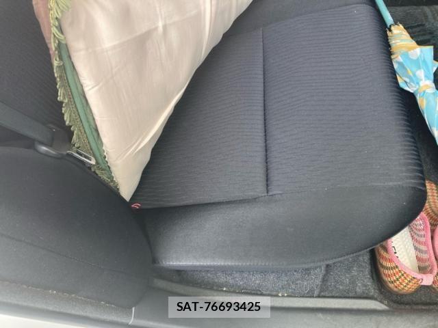 Toyota PREMIO 2010-12 7329390-8