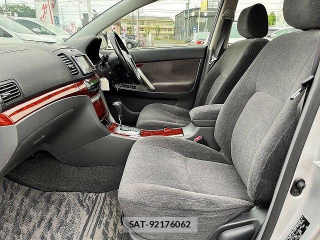 Toyota PREMIO 2007-05 7359319-18