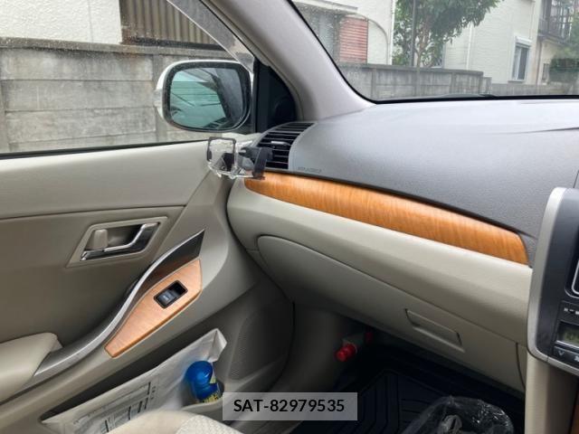Toyota PREMIO 2009-09 7456807-15