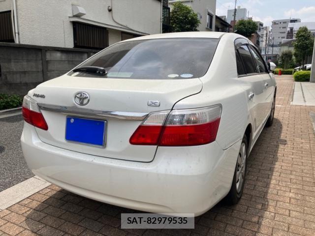 Toyota PREMIO 2009-09 7456807-3