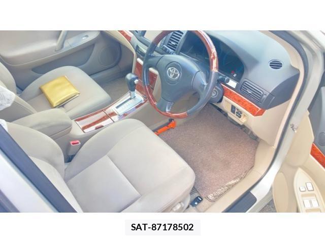 Toyota PREMIO 2004-09 7456816-8