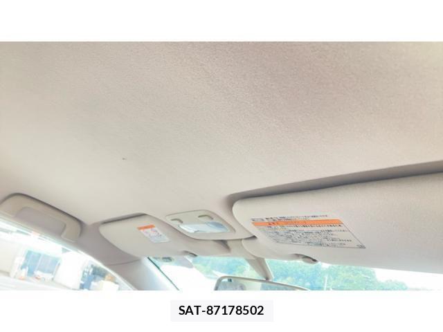 Toyota PREMIO 2004-09 7456816-12