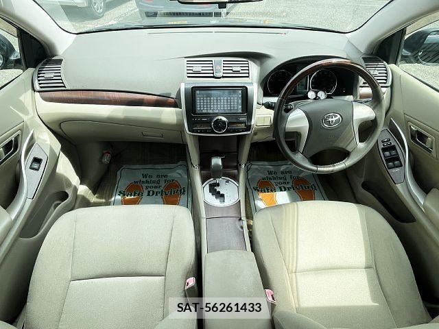 Toyota PREMIO 2011-07 7456804-1