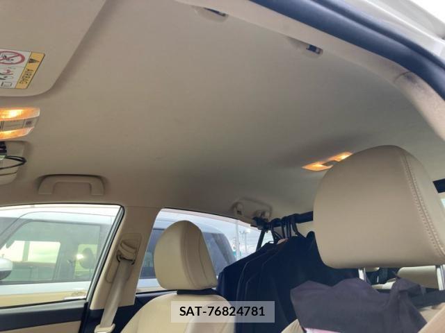 Toyota PREMIO 2016-10 7619201-18