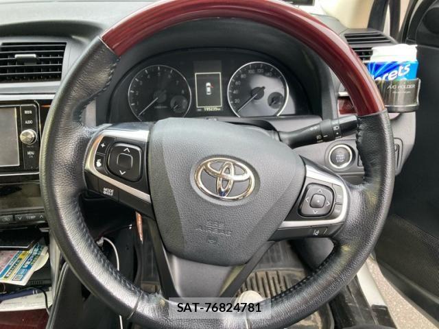 Toyota PREMIO 2016-10 7619201-19