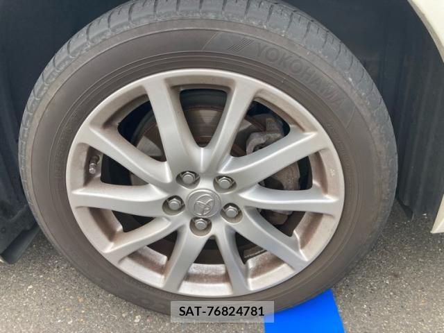 Toyota PREMIO 2016-10 7619201-8