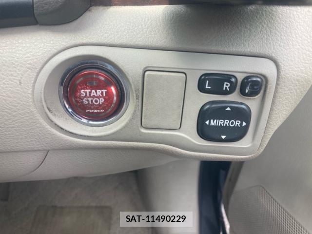 Toyota PREMIO 2010-09 7788232-10