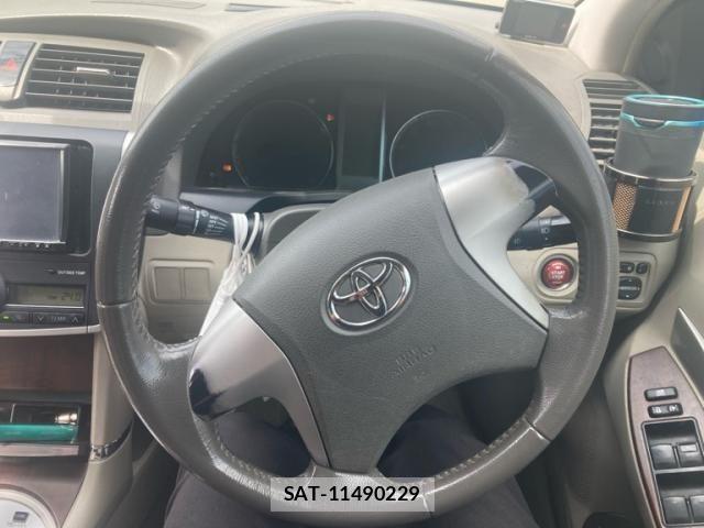 Toyota PREMIO 2010-09 7788232-12