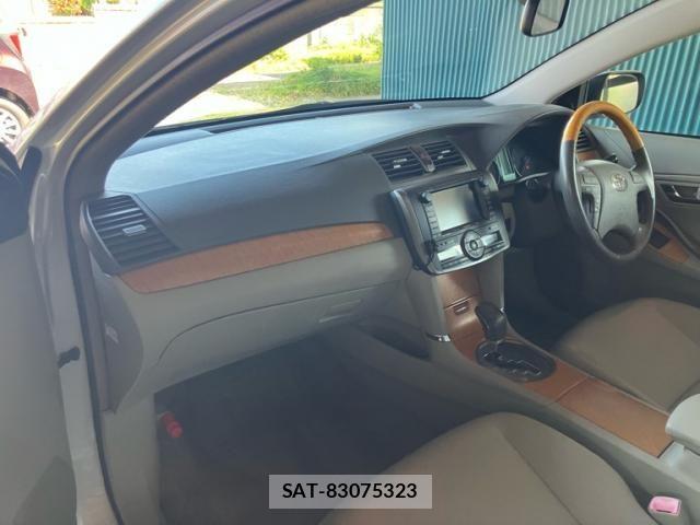 Toyota PREMIO 2008-08 7963298-7